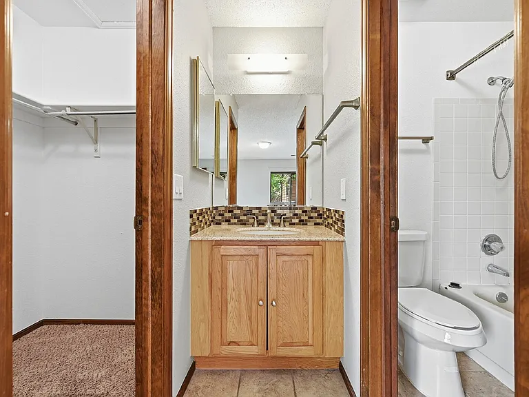 6170 Willow Ln — Photo 20