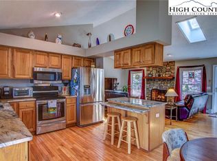 1000 Friendship Church Rd, Boone, NC 28607