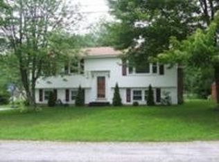 6 Crockett Dr, Goffstown, NH 03045