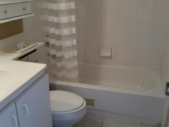 5th image of 701 S Atlantic Ave #421
