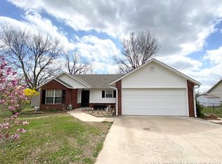 14426 E Hackamore Rd S, Claremore, OK 74019