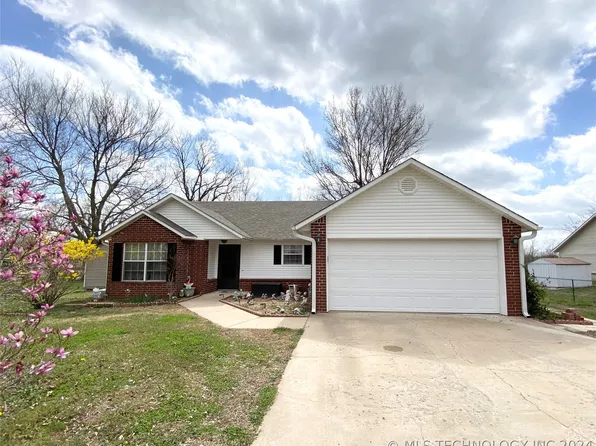 14426 E Hackamore Rd S, Claremore, OK 74019