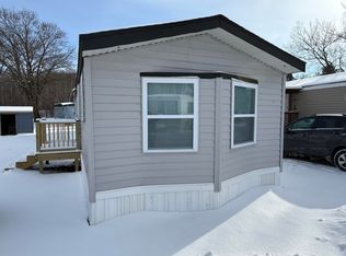 301 E Commerce Blvd, Slinger, WI 53086