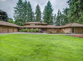 2890 NE Jackson School Rd, Hillsboro, OR 97124