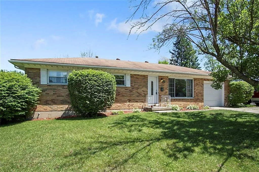 2320 Derr Rd photo 1
