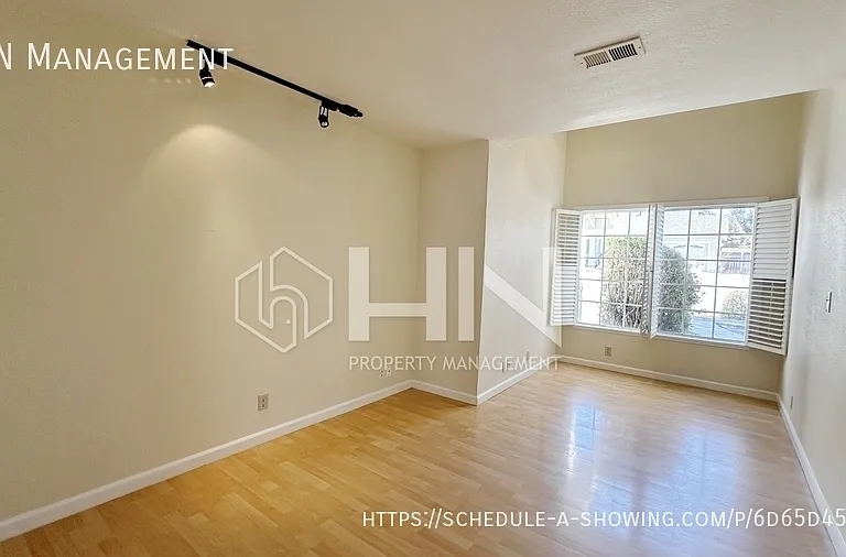 270 Quinault Way — Photo 11