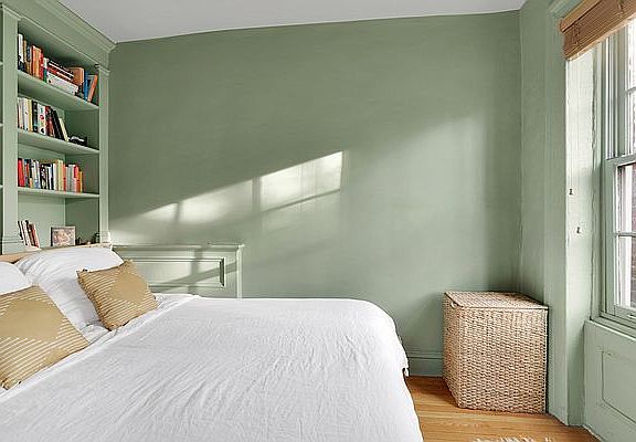 4th image of 142 W 11th St APT 3R