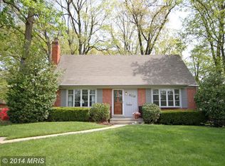 5417 Rolling Rd, Springfield, VA 22151