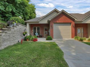 521 Cottage Park Ln, Washington, MO 63090