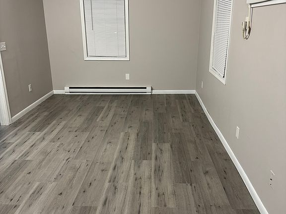 4th image of 174 Farmington Ave Floor 2