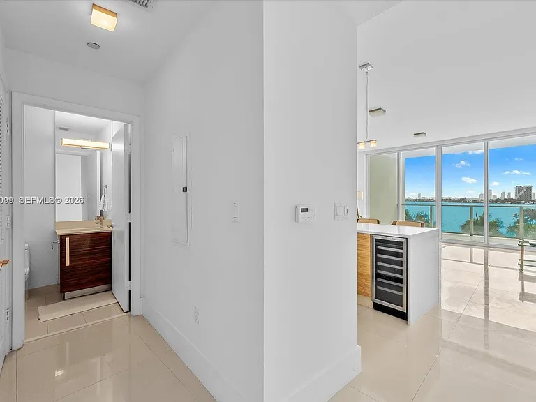 2020 N Bayshore Dr #605 — Photo 20