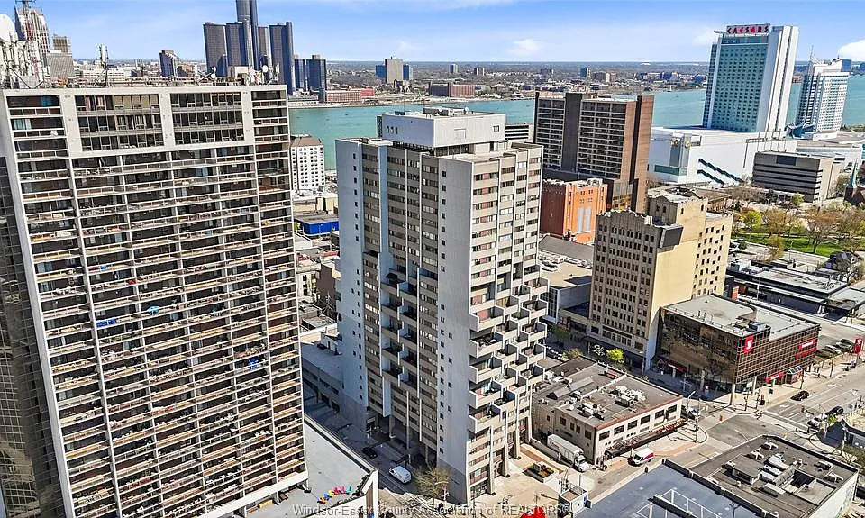 380 Pelissier St #301