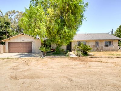 2100 E Linden Ave, Fresno, CA, 93725