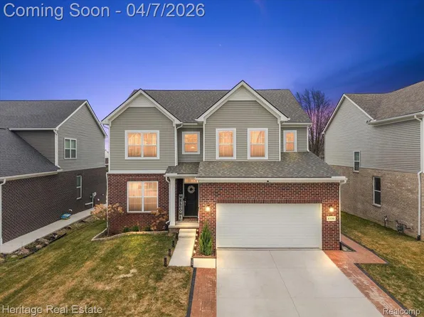 8350 Grove St, Washington, MI 48094