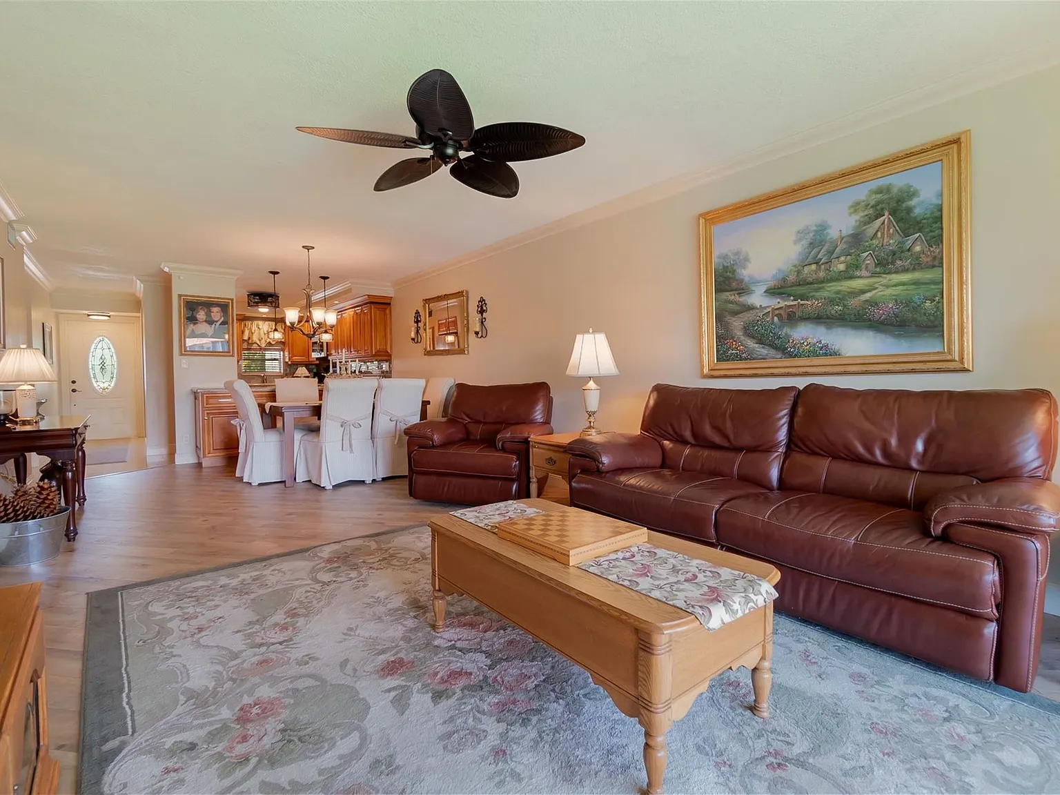 2 bed, 2.0 bath, 1170 sqft, $2,900 — Photo 2