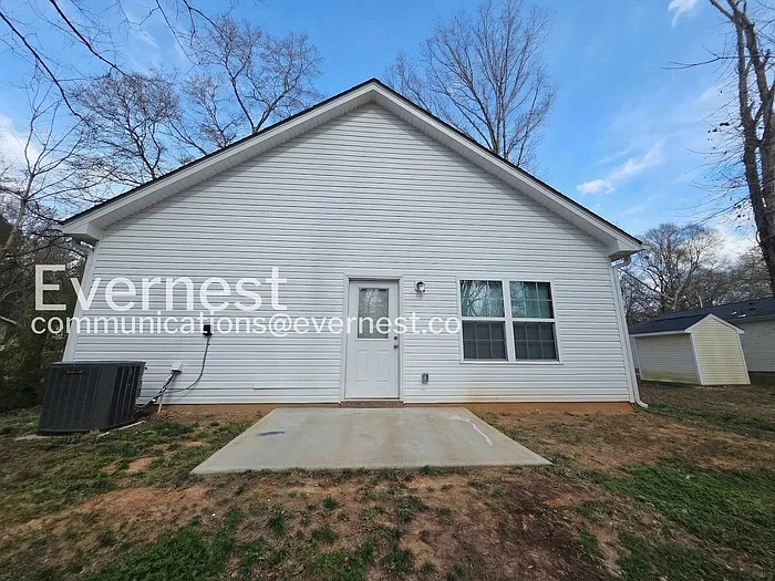 225 Tanner St — Photo 16