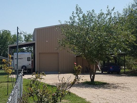 Shop 30x30 w/ RV parking