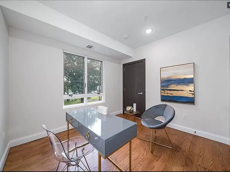 186-188 Kensington Ave #3A — Photo 4