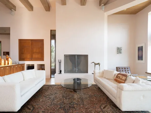 18 Bishops Dome Rd, Santa Fe, NM 87506