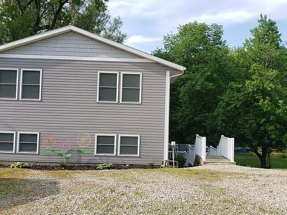 2nd image of 4203 N Lakeshore Dr