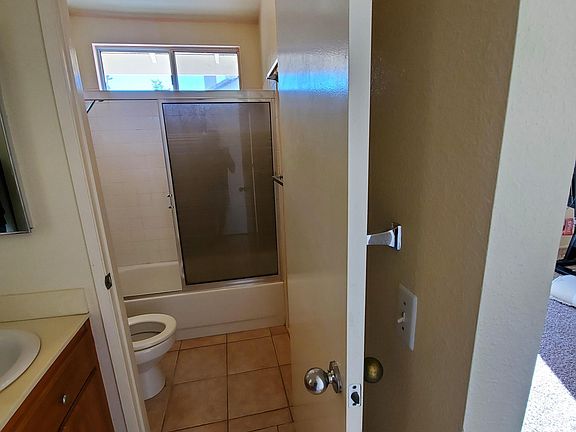3rd image of 8919 Donaker St