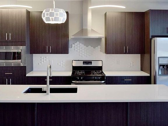 5th image of 1316 29th St #313
