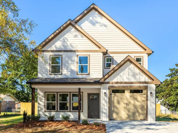 8287 Oak Dr, Chattanooga, TN 37421