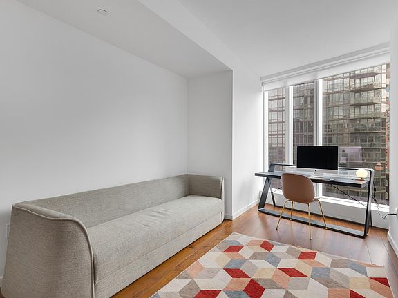 4th image of 1 W End Ave APT 21D