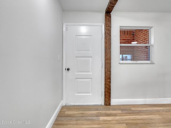 5th image of 4305 Kent Ave