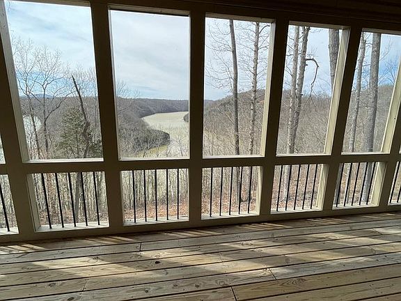 2nd image of 140 Rindler Rdg