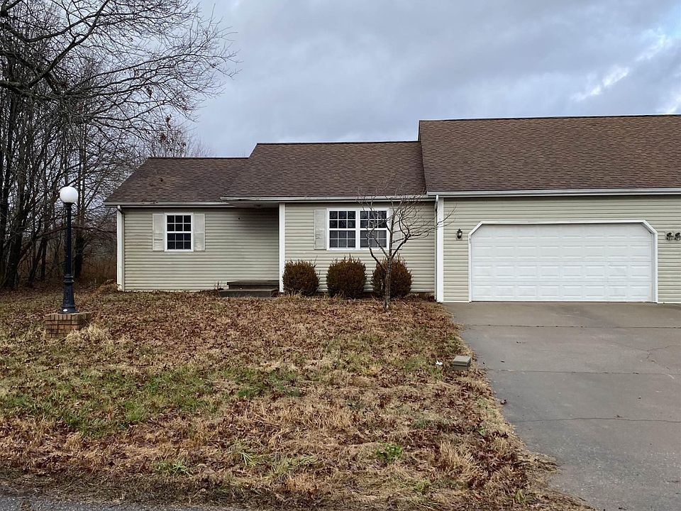 1st image of 105 Foster Dr