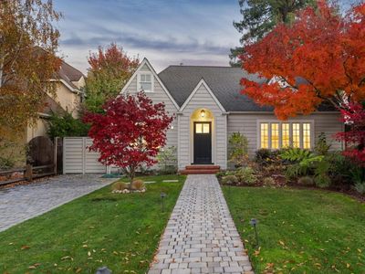 1131 Oxford Rd, Burlingame, CA, 94010