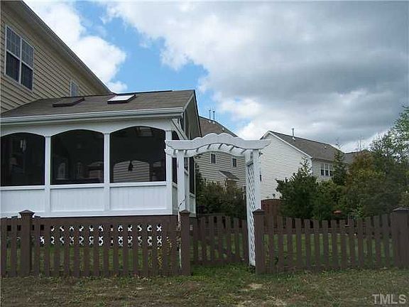 5th image of 500 Littleport Dr
