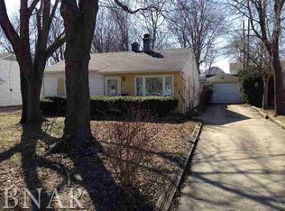 1203 Greenlawn Dr, Bloomington, IL 61701