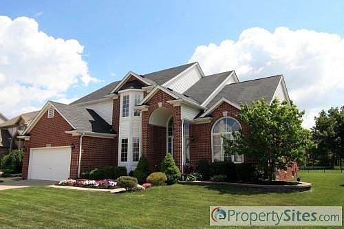 2nd image of 48550 Brittany Parc Dr