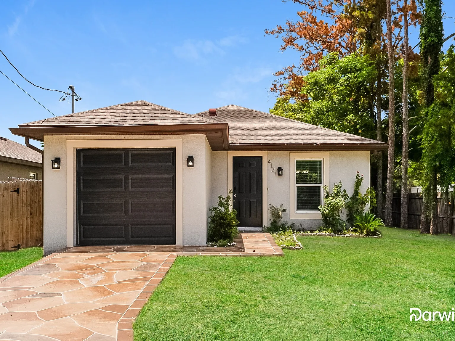 4 bed, 2.0 bath, 1384 sqft, $2,450 — Photo 1