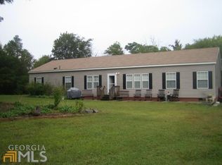 2827 Lakeshore Dr, Elberton, GA 30635