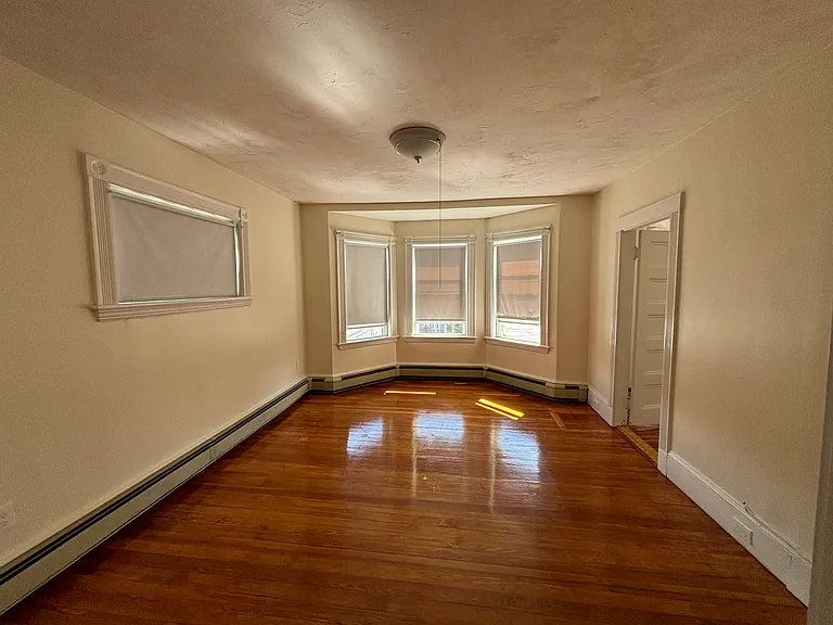 16 Maple St #3 — Photo 5