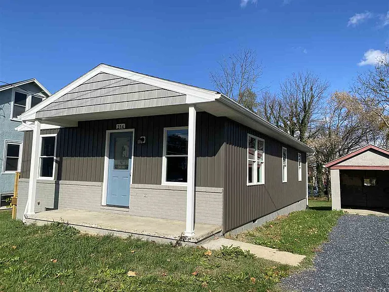 314 W Wolfe St — Photo 2