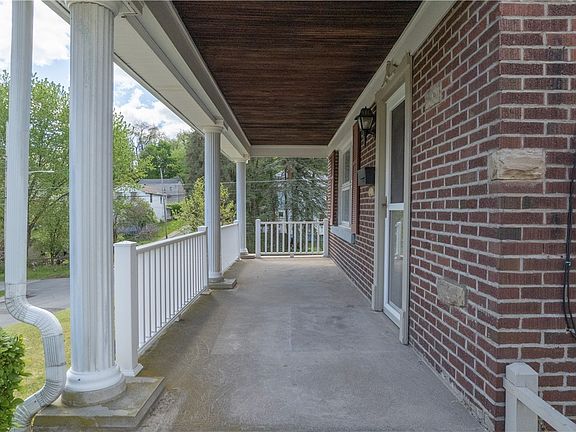 5th image of 1310 Martha St