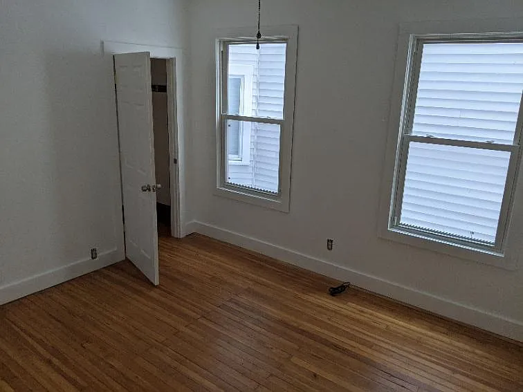 Building Photo - 236 Lincoln Ave #1