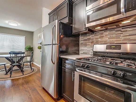 2nd image of 821 N Austin Ave #205