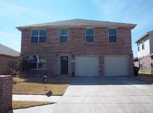 3521 Saint Vincent Rd, Fort Worth, TX 76123