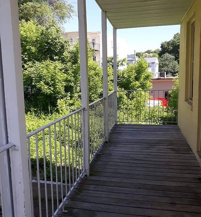 1st image of 286 Morsemere Ave