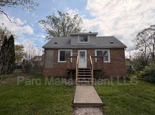91 Waterly Ave, Waterford, MI 48328