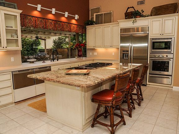 4th image of 1951 Empire Oaks Ct