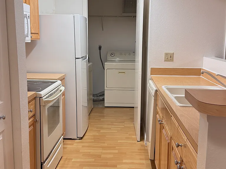 3028 Parkway Blvd #309 — Photo 7