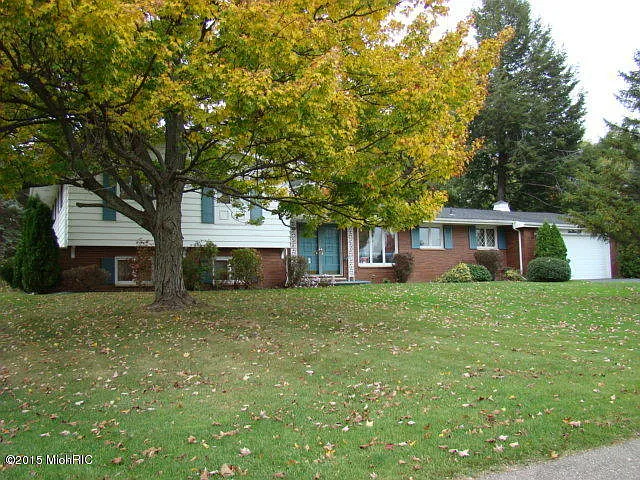 232 Leland Dr S photo 1