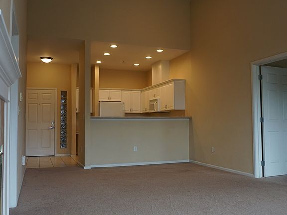 3rd image of 12224 NE 8th Street # Third Floor