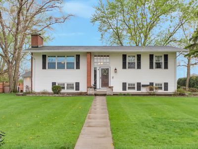 300 S Rathje Rd, Peotone, IL, 60468